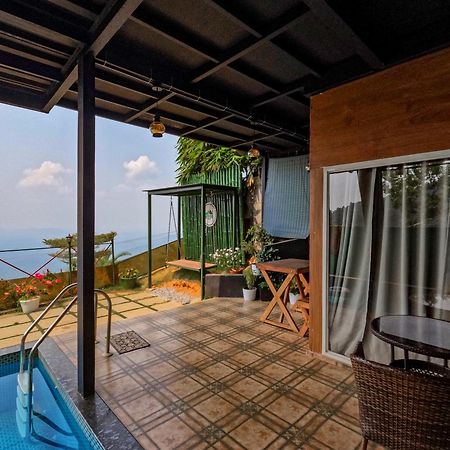 Mount Stratus Resort Vayalada Balussery Extérieur photo