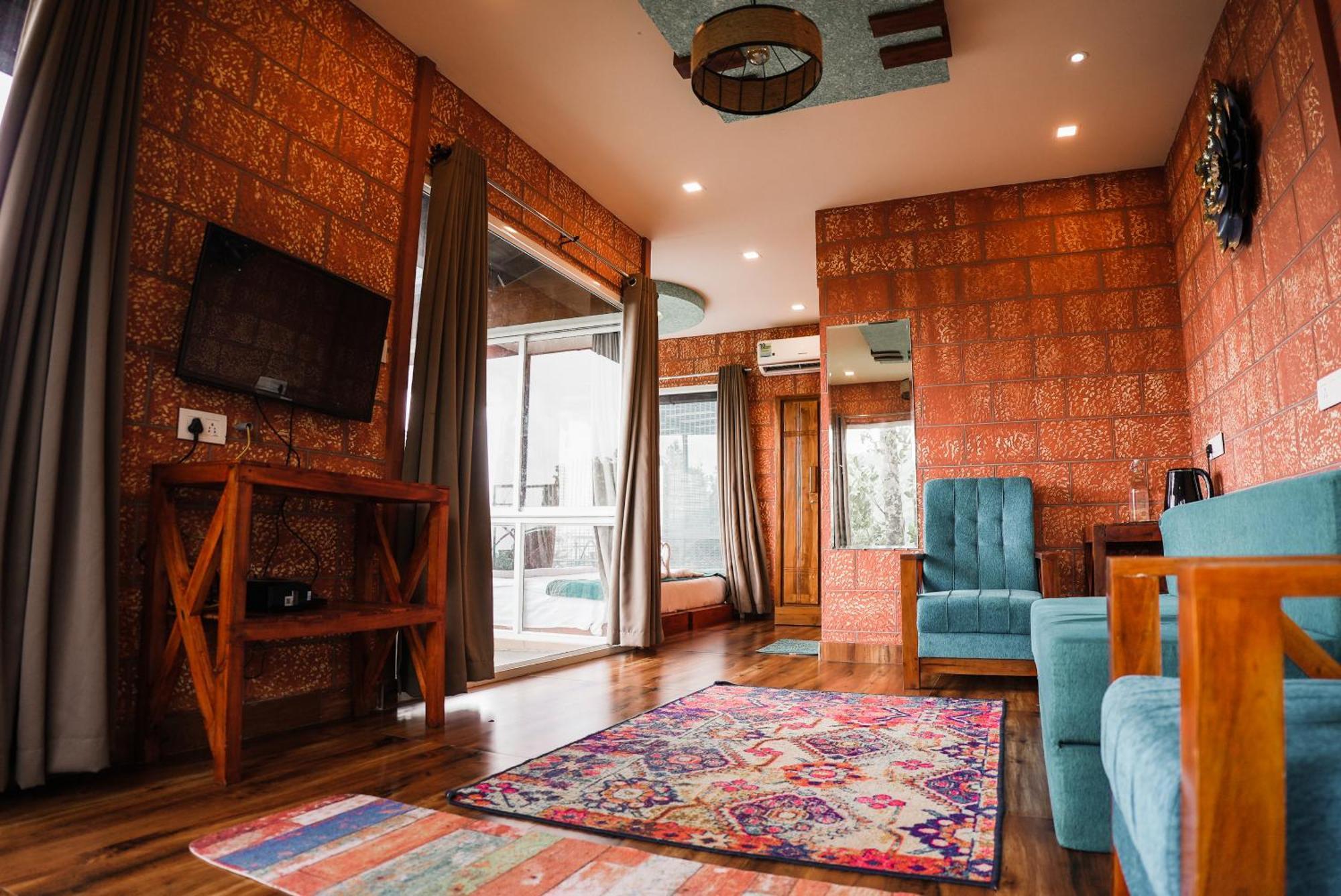 Mount Stratus Resort Vayalada Balussery Extérieur photo