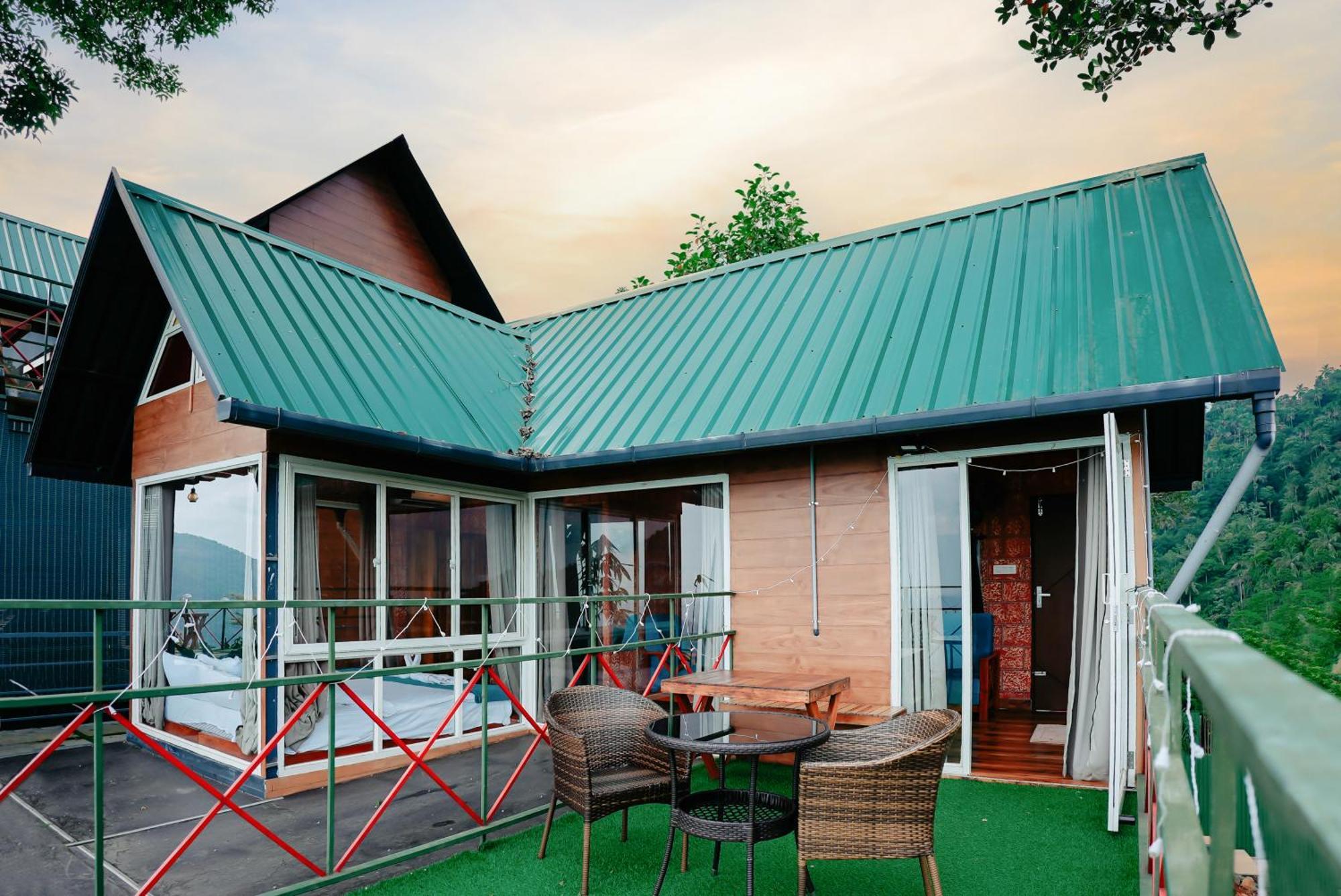 Mount Stratus Resort Vayalada Balussery Extérieur photo
