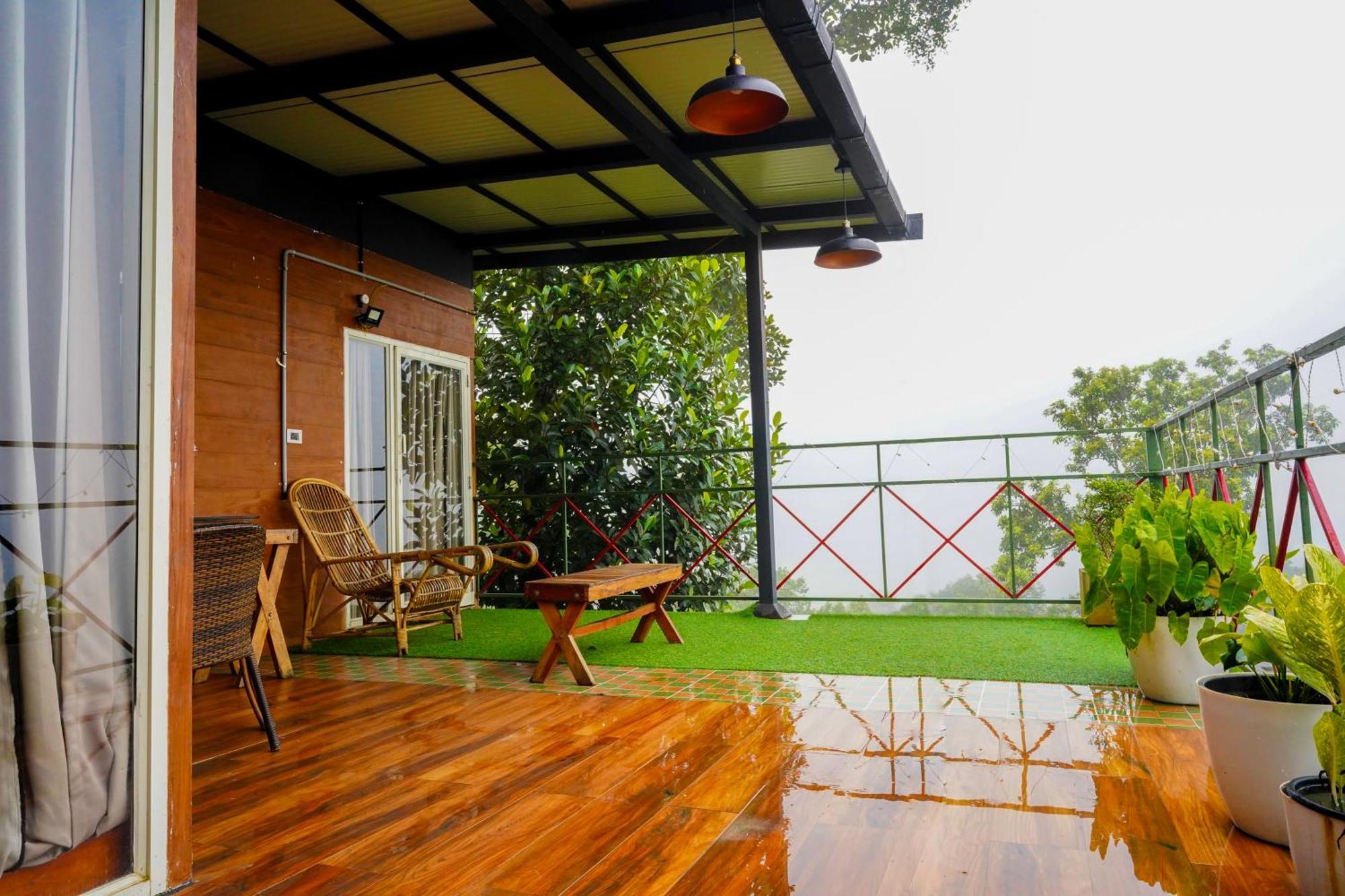 Mount Stratus Resort Vayalada Balussery Extérieur photo